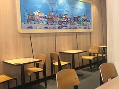 用餐区-达美乐比萨(凤凰东街店)