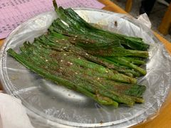 -亮亮烧烤(积玉桥总店)