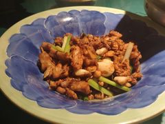 金浩茶油炒仔鸡-呷湘厨·鱼汤捞饭·剁椒鱼头·辣椒炒肉(国家会展中心店)