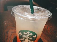 -星巴克(上海虹桥南丰城办公楼店)