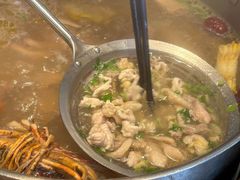 -一席地·本地鸡窝·杭帮鸡火锅(萧山银隆百货店)