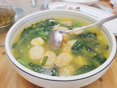 菠菜鱼丸汤-食光慢宴·安吉土菜馆