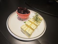 -艳阳天民俗村(公园路店)