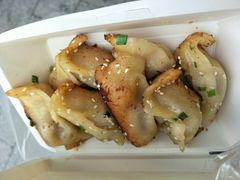 牛肉鍋貼-小姜锅贴(凤凰街店)