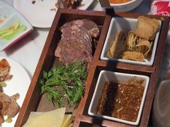 -京味斋·北京烤鸭(华威桥北工大店)