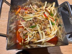 -川堂风·跷脚牛肉·乐山爆炒(宝山日月光店)