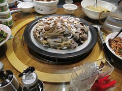 -77号渔船·蒸海鲜青岛菜(积米崖店)