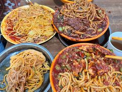 -玲玲米粉·新疆现炒米粉(大十字总店)