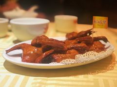 招牌烤乳鸽-石岐佬中山菜馆(张溪店)