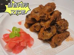 酥炸牛腩配泡姜-上海会馆(香港名都店)