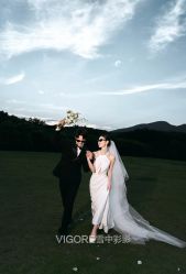 -雪中彩影婚纱摄影·微光艺术中心