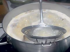 -尚尚仙·酸汤猪手·猪肚鸡火锅(华联万柳购物中心店)