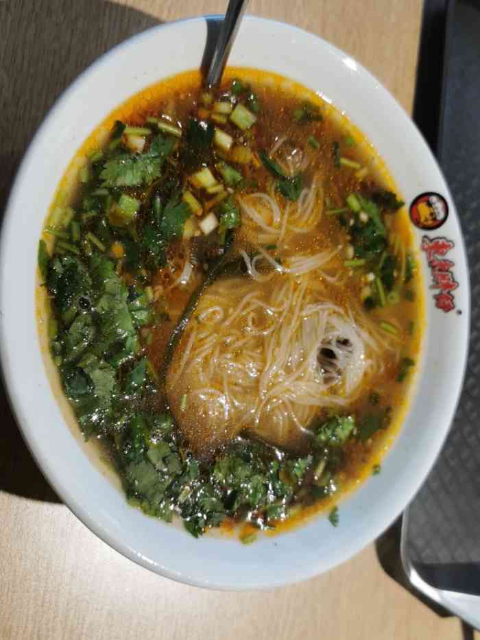 东东胖仔米线(徐水店)-"口味好!服务也还行!环境也挺好的!