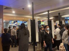 等位区-麦当劳(宜安广场店)