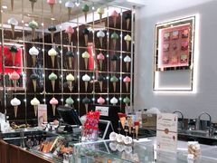 -VENCHI 闻绮(上海佛罗伦萨小镇店)