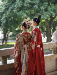 -挪娅婚纱摄影皇家会所