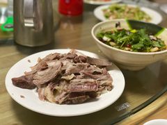 手抓羊肉-三中高皇羊肉馆
