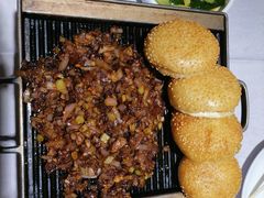 鸭酥饼夹肉-鸭王烤鸭店(三里河店)