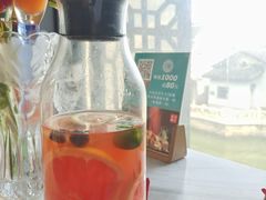 红柚香橙蓝莓水-蜜桃花开·中西融合菜E&W(南长街店)