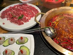 -潮火锅·麻辣牛肉火锅(观音桥方圆·LIVE店)