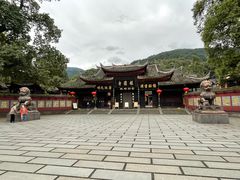 -峨眉山报国寺