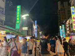 -六合夜市