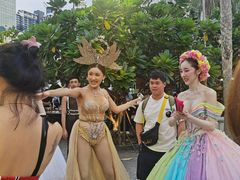 -金东尼人妖秀