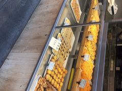 -苹果花园(龙漕路店)