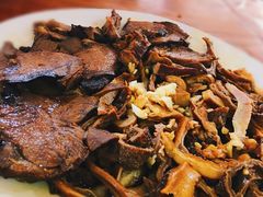 -溢心园香河肉饼总店