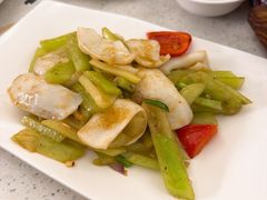 -肥仔文澳门猪骨煲(南京西路店)