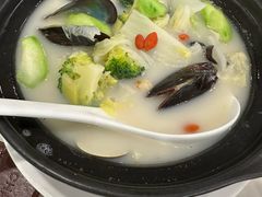 -港丽餐厅(正大店)
