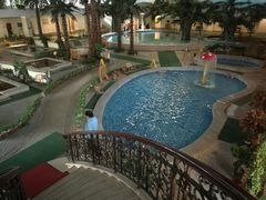 -北京拉斐特城堡酒店