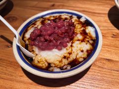 红豆稀饭-泥糊破店小酒馆·团建聚餐(南京西路店)