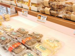 -金色麦甜糕点(面包.蛋糕.华苑店)