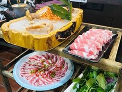 -滇釜火锅·能喝汤的火锅(车公庄店)