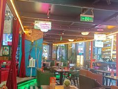 -Famous肥猫墨西哥音乐餐吧(五棵松华熙LIVE店)