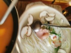 过桥米线-云之南(八里庄店)