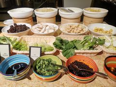 -大中华希尔顿酒店-念自助餐·嗨啤·小龙虾
