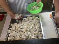 -周震馄饨