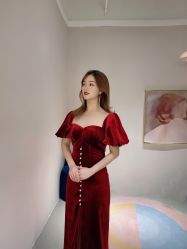 -艾米丽婚纱礼服