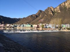 -百里峡七彩艺术小镇