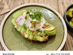 牛油果温泉蛋吐司-O'mills Sourdough Bakery&Bistro(永嘉路店)