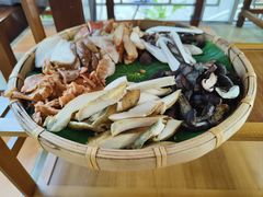-阿鹏故事云南野生菌火锅(人民路店)