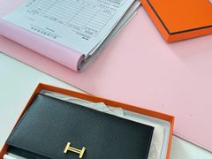 -聚云奢二手奢侈品黄金手表包包回收·中古店(中福城店)