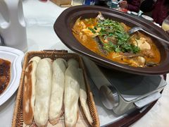 金陵后厨鱼头泡饼-金陵后厨·南京菜(新街口秣陵路店)