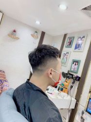 -JK奇积发型连锁机构