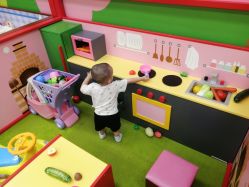 -莫莉幻想儿童乐园(广州番禺永旺店)