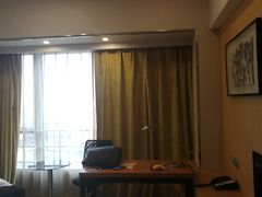 -上海虹桥西郊假日酒店