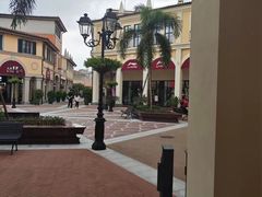 -佛罗伦萨小镇广佛名品奥特莱斯(疏港路店)