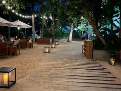 -三亚艾迪逊酒店·海滩烧烤 BARBACOA·现场乐队·浪漫晚餐·烧烤海鲜